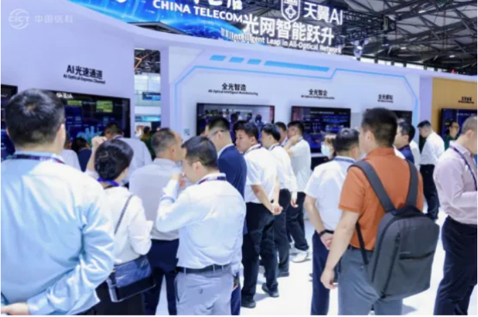 MWC上海观察 “5G-A+算力+AI”重构制造业全链路_通信世界网(图3)