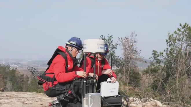 16项黑科技5G北斗卫星三模一体!新型智能应急通信救援头盔亮相(图4)